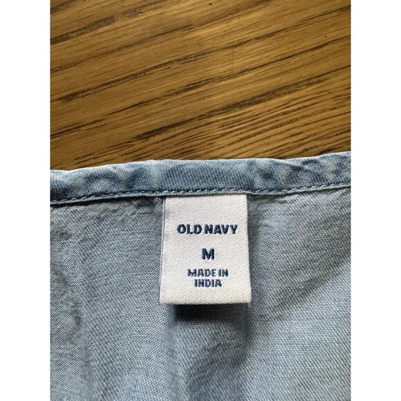 Old Navy Women Dress Size Medium Pleated Button Down Long Sleeve Chambray Blue - Picture 3 of 11